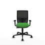 Silla de oficina Yunquera con mecanismo Sincro tapizada con Tela color Verde y malla color Negro. Equipada con lumbar 1D, Brazos 1D y Ruedas 65mm nailon