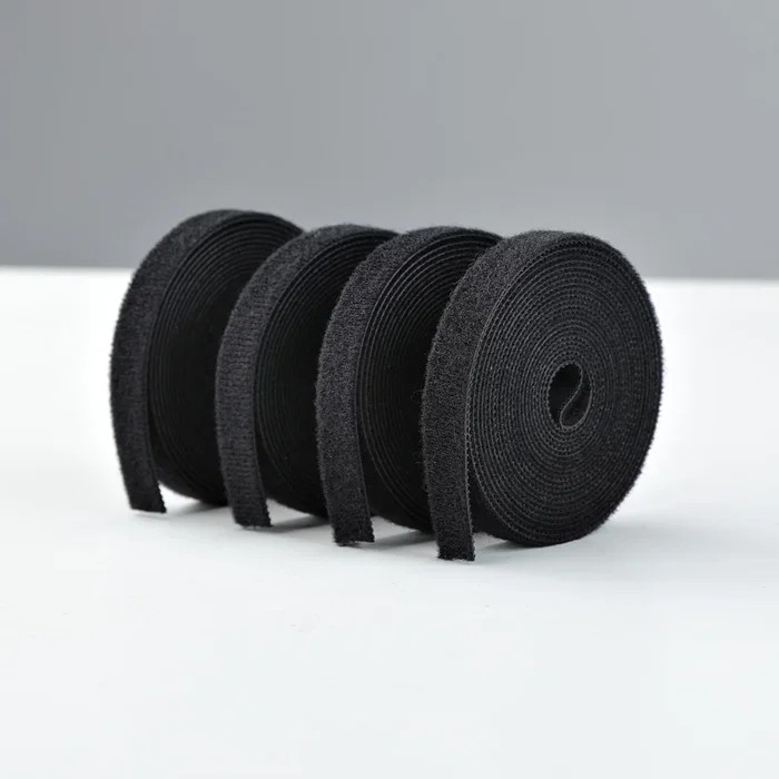 Startech Paquete de 4 Bridas Adherentes para Cables de 4,6 m Negro Startech Paquete de 4 Bridas Adherentes para Cables de 4,6 m Negro