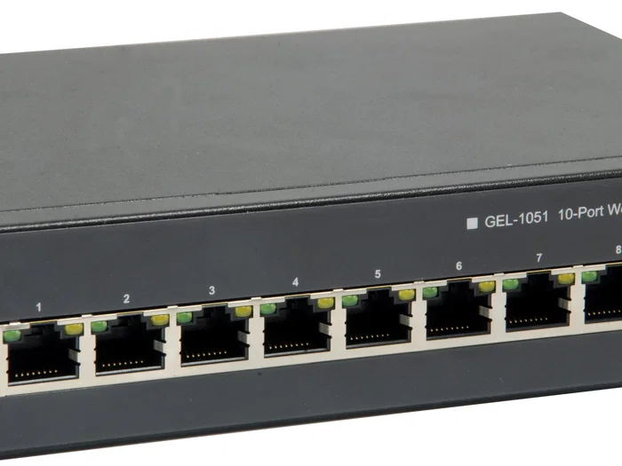 LevelOne GEP-1051 Switch 10 Puertos Gigabit PoE+ con 2 SFP