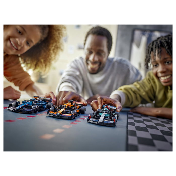 LEGO Speed Champions McLaren F1 Team MCL38 (77251)