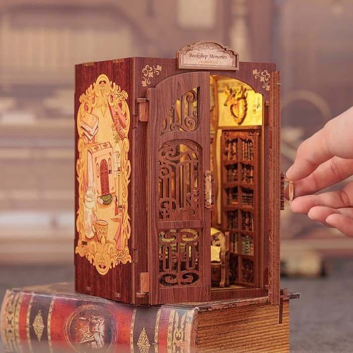 Maqueta Book Nook Bookshop Memories 17 x 10 cm