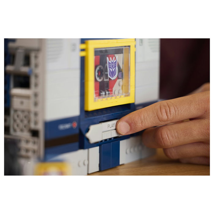 LEGO Icons Transformers: Soundwave 10358