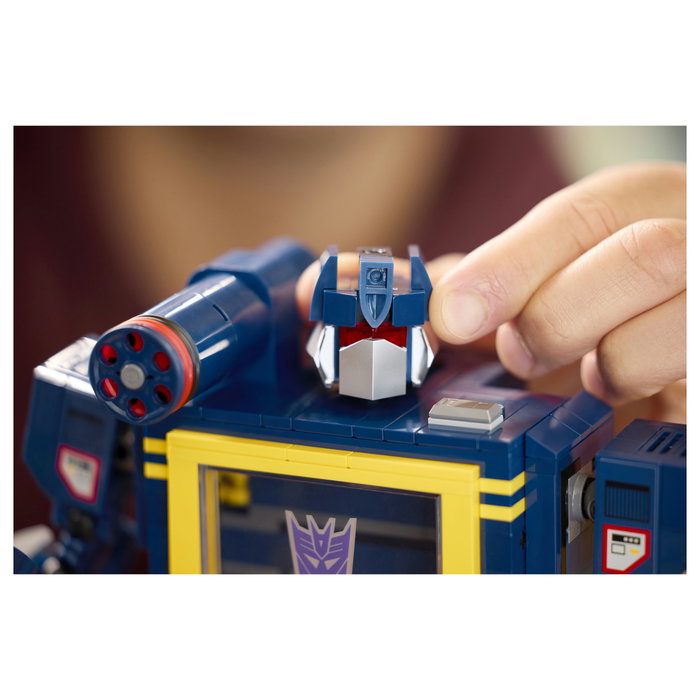LEGO Icons Transformers: Soundwave 10358