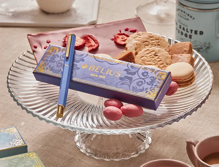 Belius Macaron Bliss Boligrafo Morado y Dorado Tinta Azul Caja de Diseño Hexagonal Punta 0.8mm