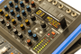 Ek Mesa de Mezclas Amplificada KW04A con Efectos