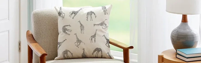 Cricut Pillow Cover Blank, Funda de Cojín en Color Crema, Poliéster, 450 mm
