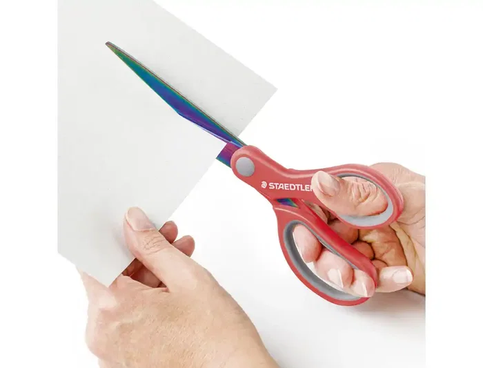 Staedtler Norix 965 - Tijeras de acero inoxidable con mango ergonómico, longitud 21 cm - Para uso escolar y oficina