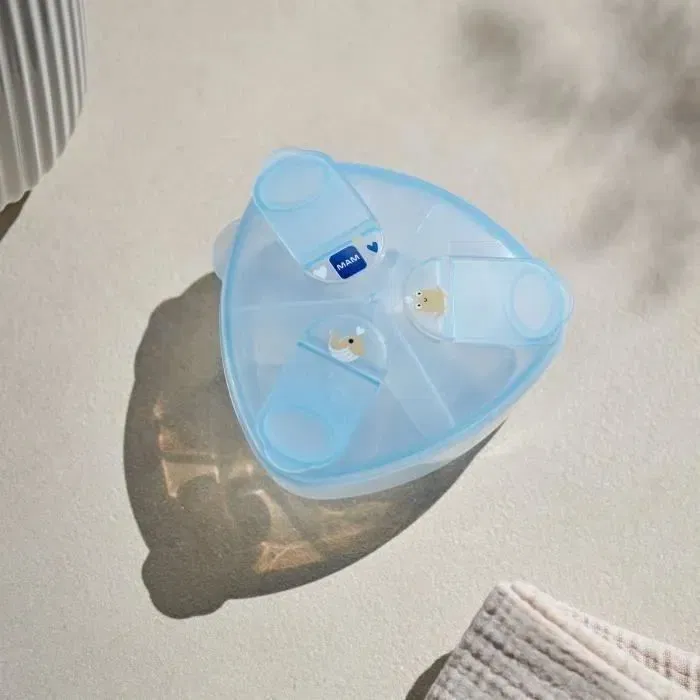 Mam Bote de Leche en Polvo, Triangular, Hermético y Ligero, Capacidad 3 Dosis