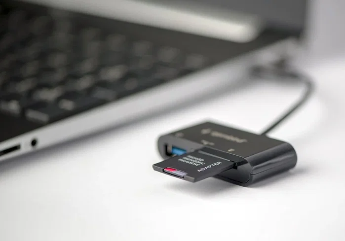 Gembird Lector de tarjetas USB Type-C UHB-CR3-02 Negro