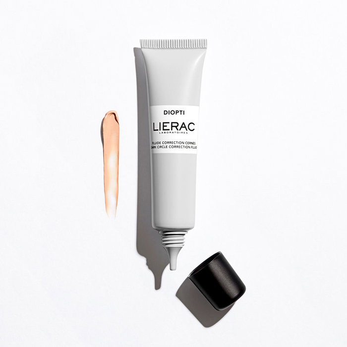 LIERAC Fluido Corrector de Ojeras y Bolsas, Anti Ojeras con Vitamina C, Resultados Inmediatos, 15 ml