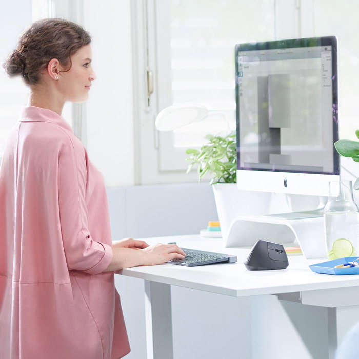 Logitech MX Vertical Ratón Ergonómico Inalámbrico 4000 DPI