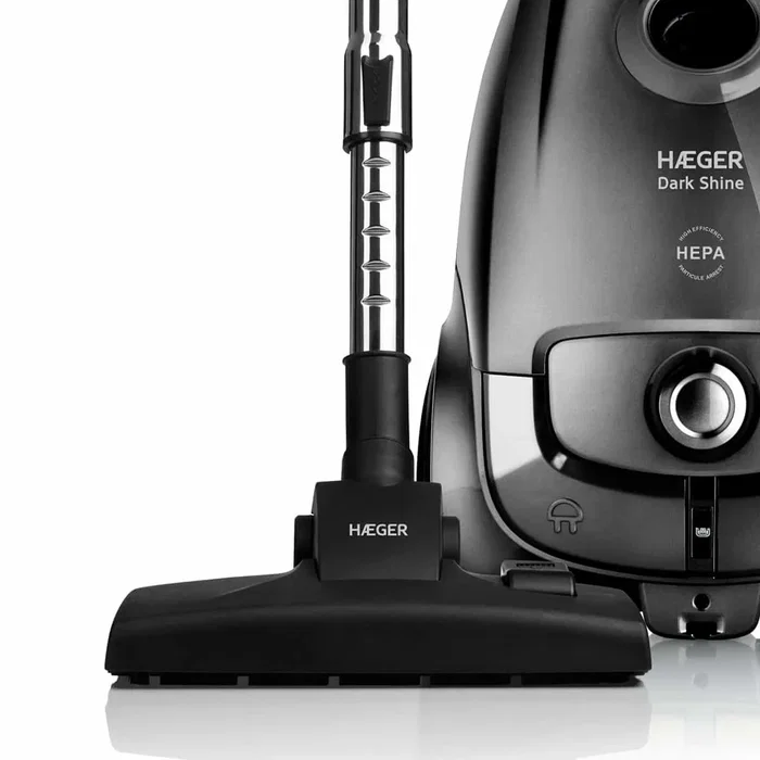 Haeger VC-70C.042A Aspirador Cilíndrico Sin Bolsa 700W, 4L, Filtro HEPA, Control Variable, Cepillo Combinado Parquet/Moqueta, Recogida Automática Cable, Negro