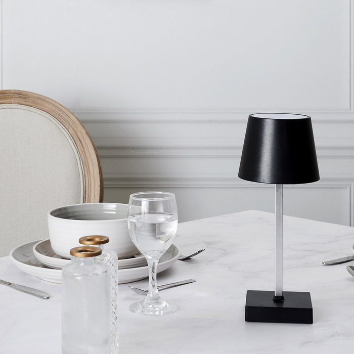 Home Deco Factory Lámpara LED Táctil Negra con 3 Intensidades de Luz, Funciona con Pilas AAA, 12 LEDs COB, Decoración Moderna