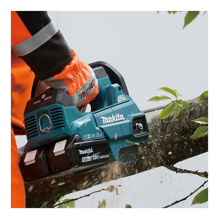 Makita DUC256Z Motosierra Inalámbrica de Mango Superior 18V Twin