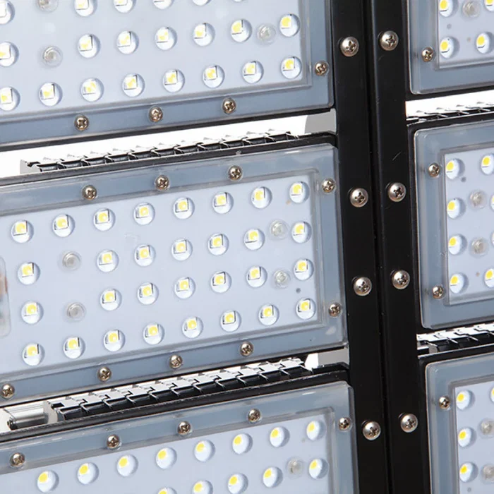 Proyector LED Exterior 600W 78000 Lumenes 6000K IP65 para Campos Deportivos, Canteras, Fachadas