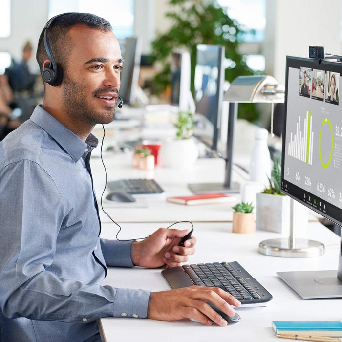 Logitech Webcam HD Pro C920s - Autofocus, RightLight 2, Micrófonos Duales, Tapa de Privacidad, Ideal para Videoconferencias y Streaming