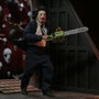 NECA Figura Leatherface Pretty Woman La Matanza de Texas 20 cm