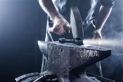 Varta Linterna Indestructible F20 Pro 18711101421 VARTA 18711101421 Varta Linterna Indestructible F20 Pro 18711101421 VARTA 18711101421