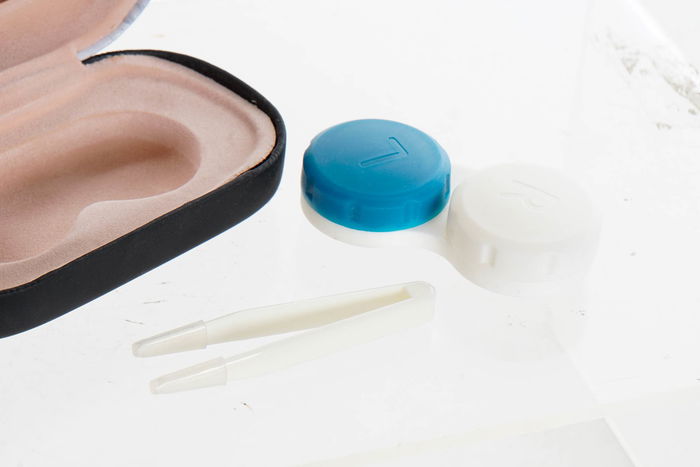 DKD Home Decor Estuche Lentillas Vintage Negro Blanco 5.7 x 3 x 9.6 cm (12 Unidades)