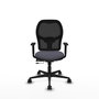Silla de oficina Jorquera con mecanismo Sincro/Traslack tapizada con Tela color Gris oscuro y malla color Negro. Equipada con lumbar 1D, Brazos 1D y Ruedas 65mm nailon
