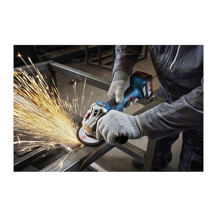 Bosch GWS 18V-8 Professional Esmeriladora Angular a Batería 18V Solo, Diámetro Disco 125mm, 11000 RPM, Sin Batería ni Cargador, Color Azul y Negro, en L-BOXX