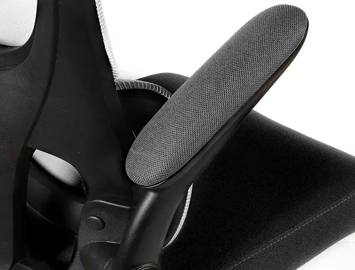 Q-connect Silla de Dirección Sorrento Malla con Base Metálica, Respaldo Transpirable, Reposabrazos Ajustables y Ruedas Premium, Color Gris, Alt Max 1320 mm