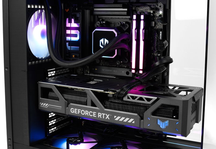 Komputronik Level UP [C17] Ryzen 7 RTX 5080 64GB 2TB+4TB W11H