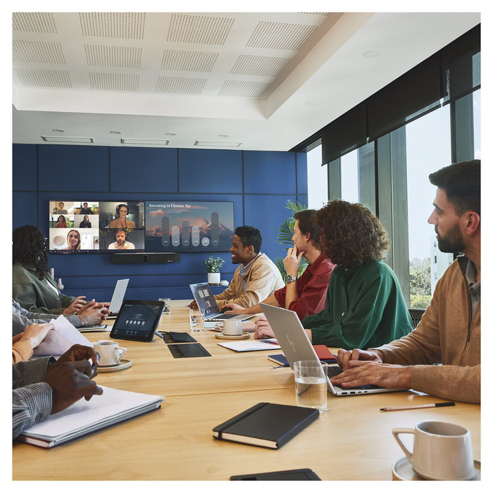 HP Poly Studio X72 All-In-One Video Bar para Videoconferencias - Negra - Sin Radio o Cable de Alimentación - TAA Compliant