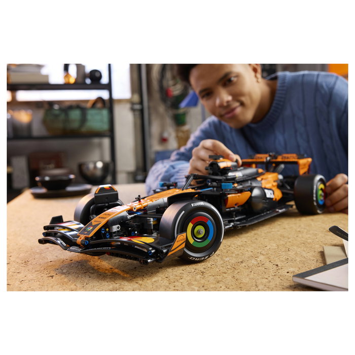 LEGO Technic 42228 McLaren MCL39 F1 Coche de Carreras a Escala 1:8 Skala 1:8