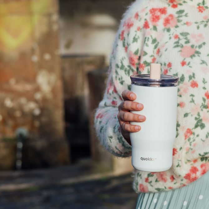 QUOKKA Taza Termo 720ml Acero Inoxidable con Pajita Mist Ivory - Térmico para Bebidas
