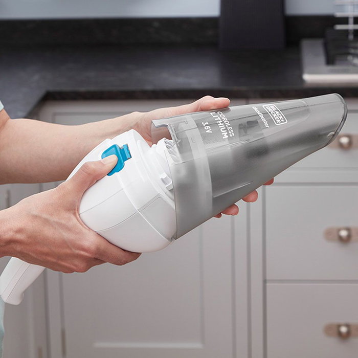 Black+Decker Kit Atornillador Hexdriver Recargable 3.6V con Aspirador de Mano, Par 5.5Nm, Luz LED, Batería 1.5Ah, Incluye 5 Puntas, Llave Hexagonal y Cable Micro-USB