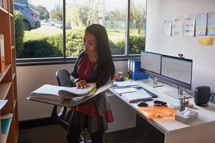 HP 655 Teclado y Ratón Inalámbricos Combo: Productividad y Confort con 20+ Teclas Personalizables y Materiales Reciclados HP 655 Teclado y Ratón Inalámbricos Combo: Productividad y Confort con 20+ Teclas Personalizables y Materiales Reciclados