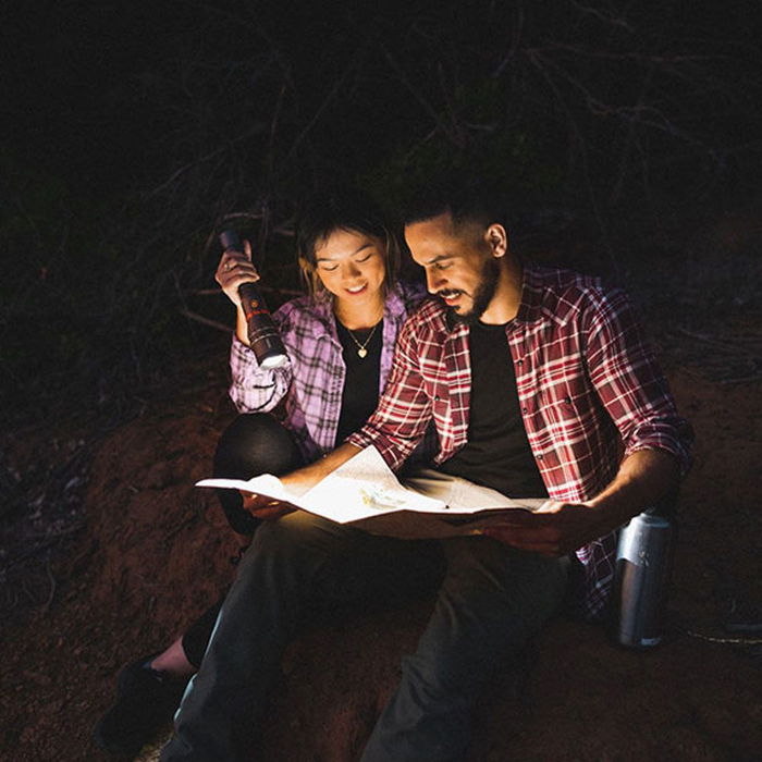 Nebo Linterna Davinci 8000 Recargable 8000 Lúmenes 4X Zoom LED Resistente al Agua