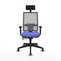 Silla de oficina Horna con mecanismo Sincro/Traslack tapizada con Tela color Azul claro y malla color Gris. Equipada con lumbar 1D, Brazos 1D, Cabecero Fijo y Ruedas 65 mm parqué