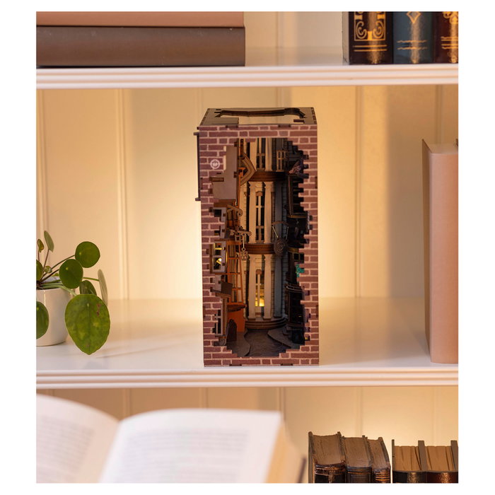 Revell Tiny Adventures Harry Potter Callejón Diagon Book Nook con LED Revell Tiny Adventures Harry Potter Callejón Diagon Book Nook con LED