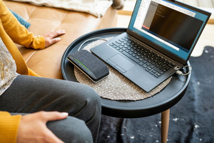 HP Poly Sync 10-M Altavoz manos libres Plata con certificación Microsoft Teams