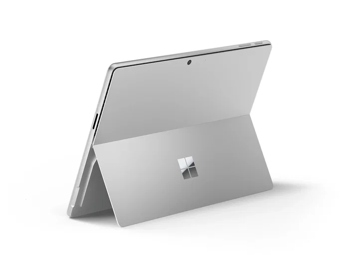 Microsoft Surface Pro 11 Copilot+ PC Tablet 2 en 1 Intel Core Ultra 7 - 33 cm (13") - 32 GB RAM - 256 GB SSD - Wi-Fi 7 - Windows 11 Pro - Color Platino
