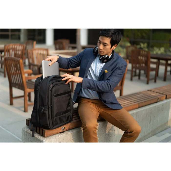 Kensington Contour 2.0 Mochila Portátil Business Ergonómica 15.6" Negro - Compatible TSA, Seguridad RFID, Resistente al Agua
