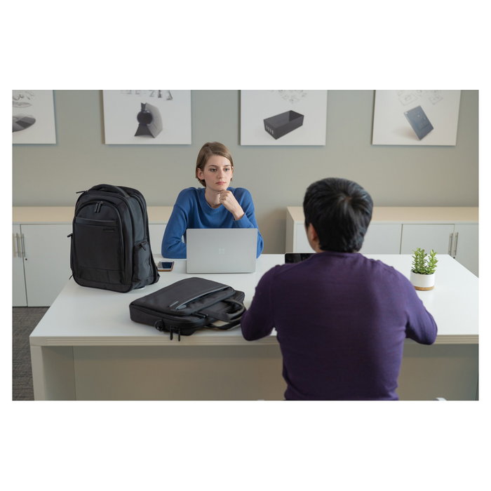Kensington Contour 2.0 EQ Executive Mochila para Portátil 14 pulg. Negro