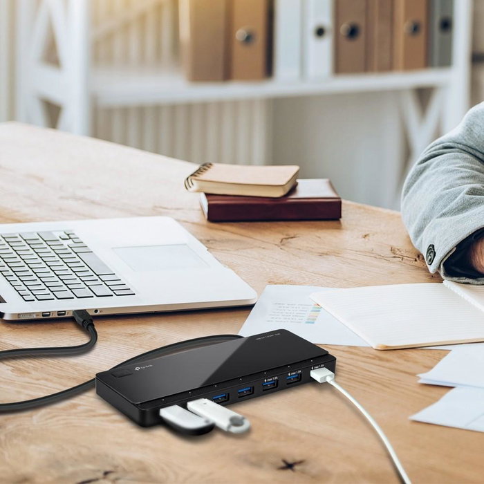 TP-Link Hub USB 3.0 de 7 Puertos UH700 con Alimentación Externa