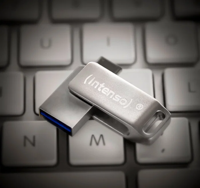 Intenso 3536480 Memoria USB 3.0 + USB Tipo C 32GB Metal Lectura 70MB/s Escritura 70MB/s