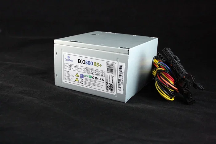 Coolbox ECO500 Fuente de Alimentación ATX 500W 80 PLUS Bronze, 85+ Eficiencia 85%, PFC Activo, Ventilador 12cm Silencioso, Compatible con Intel y AMD, Gris