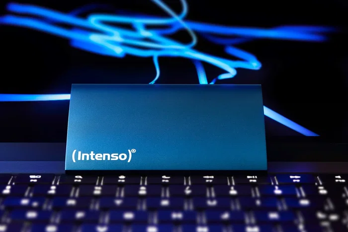Intenso 3823450 Disco Duro SSD Externo 500 GB, 1.8", USB Tipo-A 3.2 Gen 1, Lectura 500 MB/s, Antracita, Resistente a Golpes