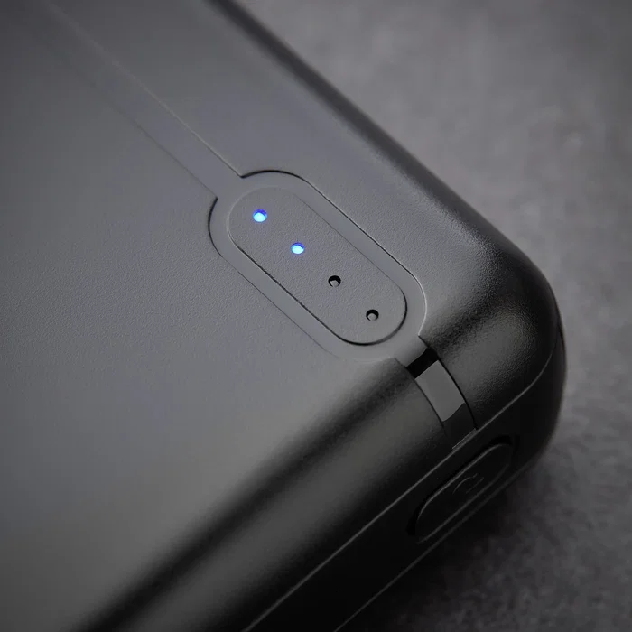 Intenso 7313530 Powerbank 10000 mAh Slim Negro Batería Externa con Pantalla LED y USB Tipo C