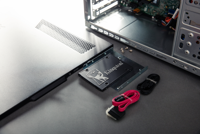 Kingston Technology KC600 Disco SSD 256GB SATA3 2.5"