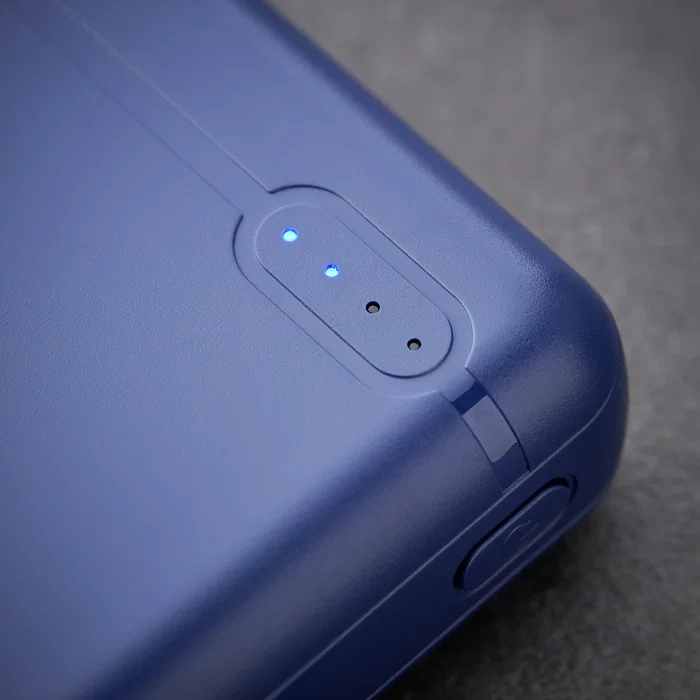 Intenso XS10000 Power Bank 10000 mAh Azul, Batería Externa de Polímero de Litio con Pantalla LED, Carga Dual USB-A y USB Type-C, Incluye Cable USB-A a USB-C