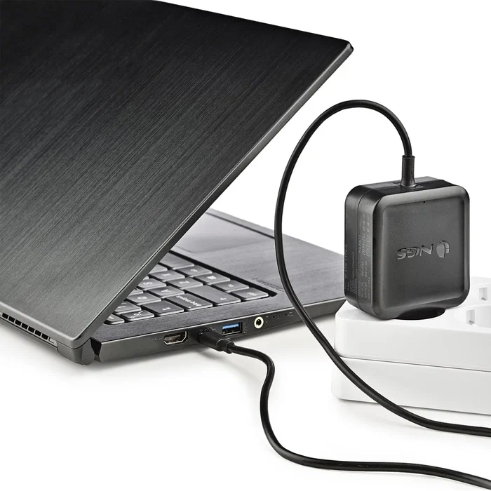 NGS Cargador Universal de Pared 45W USB-C W-45WTYPEC Negro NGS Cargador Universal de Pared 45W USB-C W-45WTYPEC Negro