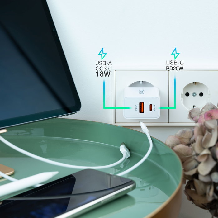 Tooq Cargador de Pared TQWC-2SC04WT 20W USB-C y USB-A Blanco Tooq Cargador de Pared TQWC-2SC04WT 20W USB-C y USB-A Blanco