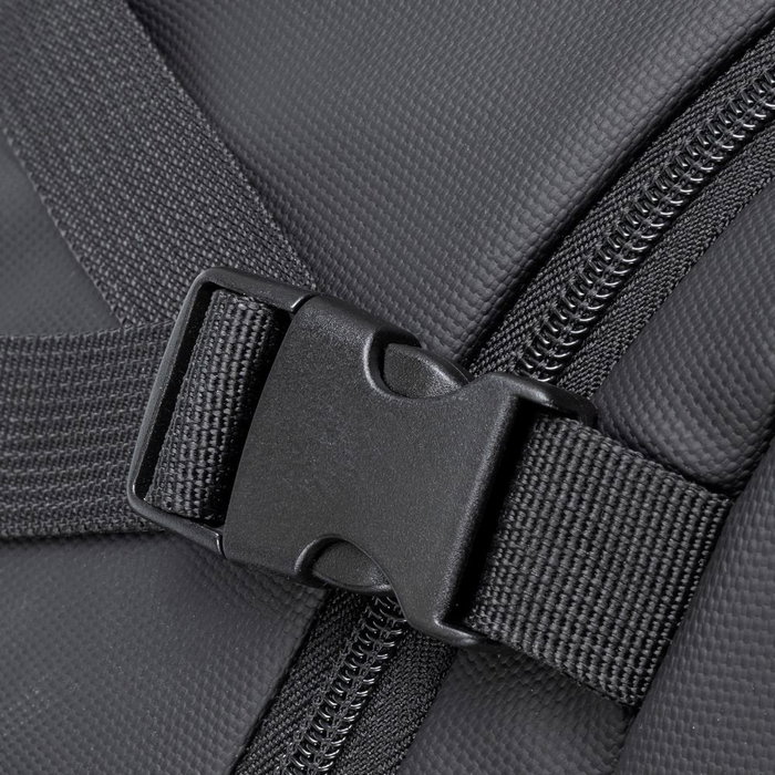 Rivacase Tegel 8465 Mochila informal con compartimento para portátil 17.3", Negro, Poliéster Eco-Friendly RPET, Unisex Niño/Niña