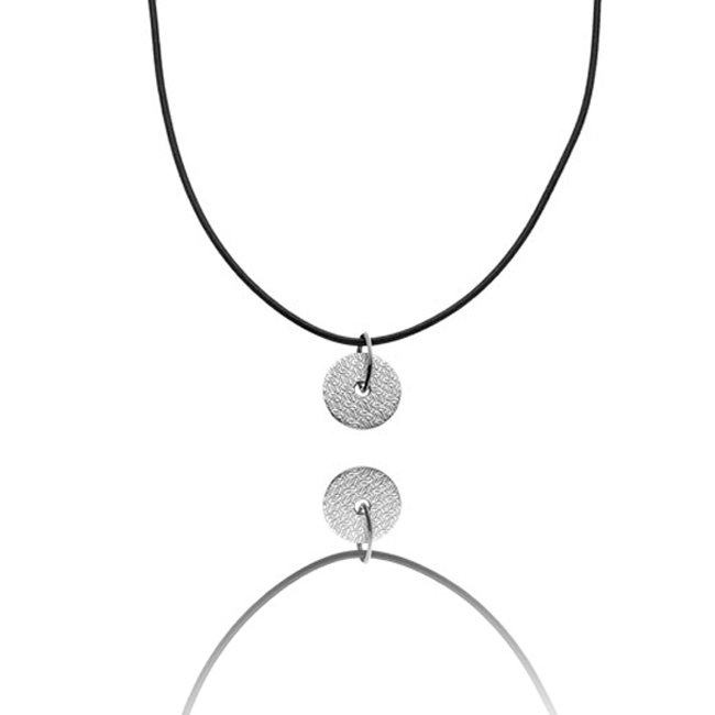 GC Colgante NK-17 Small Disc Pendant on Leather Plata de Ley Plateado